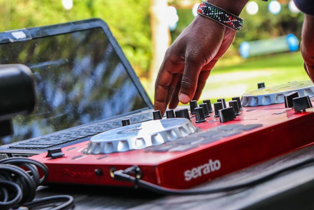 DJ marketing tips