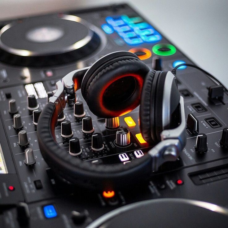 DJ Wisdom